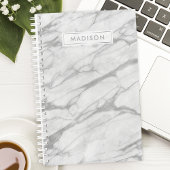 グレーとホワイトの大理石 パーソナライズされた名前 オーダーメイド プランナー手帳
