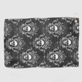 グレーとホワイトゴシックスカル ゴルフタオル (横)