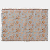 グレーとモダン銅のスノーフレークのパターンのクリスマス スローブランケット (正面)