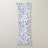 グレーとラベンダーフローラルパターン ボディピロー (正面縦)