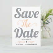 グレーと桃のタイポグラフィと背面の写真 セーブザデート (スタンド正面)