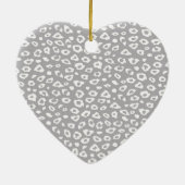 グレーと白のヒョウのプリント(弓つき) セラミックオーナメント (裏面)