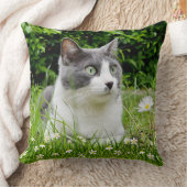 グレーと白タキシード猫と花 クッション (ブランケット)