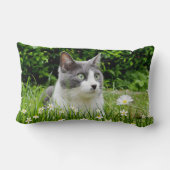 グレーと白タキシード猫と花 ランバークッション (裏面)