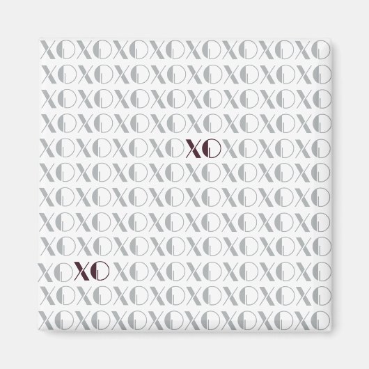 グレーと赤のXOXO マグネット (正面)