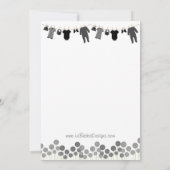 グレーと黒の小さな服の赤ちゃんシャワー 招待状 (裏面)