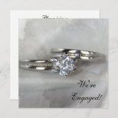 グレーのエンゲージメントパーティー招待状の結婚指輪 招待状 (正面/裏面)