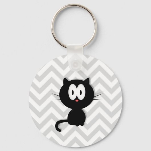 グレーのシェブロンの黒猫 キーホルダー (正面)