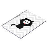グレーのシェブロンの黒猫 ノートブック (左側)