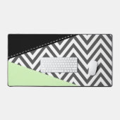 グレーのジグザグ、グレーのシェブロン、ジグザグパターン、ミント デスクマット (キーボード&マウス)