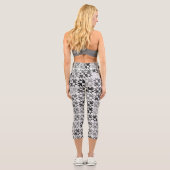 グレーのダブルXキルト カプリレギンス (裏面)