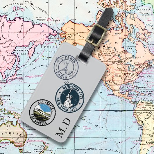 グレーのパスポート切手モノグラムイニシャル ラゲッジタグ