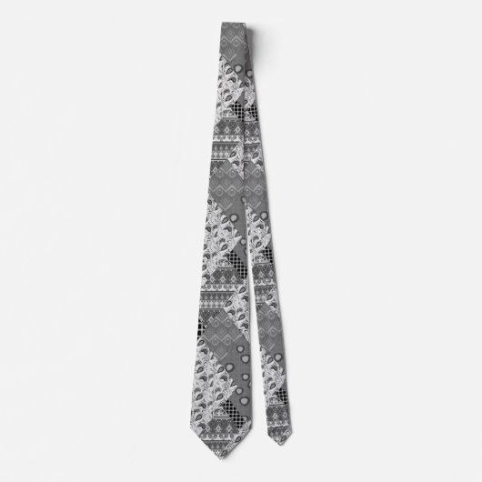 グレーのパッチワークパッチワークパターン ネクタイ (正面)