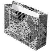 グレーのパッチワークパッチワークパターン ラージペーパーバッグ (正面アングル)