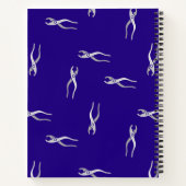 グレーのプライヤーパターン青スパイラルノートブック ノートブック (裏面)