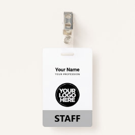 グレーのミニマル従業員名ビジネスロゴのスタッフラベル バッジ