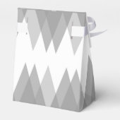 グレーの三角形 フェイバーボックス (裏面サイド)