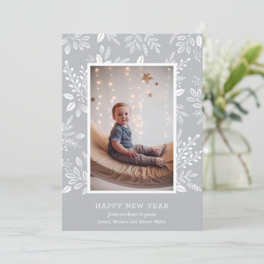 グレーの写真に新年の植物を楽しむ シーズンカード (スタンド正面)