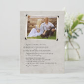 グレーの古いフォトアルバムページの結婚式招待状 招待状 (スタンド正面)