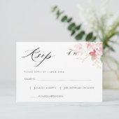グレーの台紙に、優しいピンクの花の水彩画とブラックのスクリプトがデザインされた、RSVPカード 出欠カード (スタンド正面)