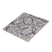 グレーの幾何学的パターンの紫色の白いループ タイル (側面)