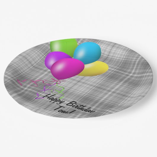 グレーの格子模様の誕生日バルーン ペーパープレート (アングル)