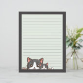 グレーの紙が並んだ2匹のグレーの子猫 (スタンド正面)