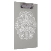 グレーの背景にエキゾチックな白の曼荼羅 クリップボード (右)