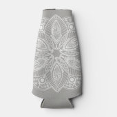 グレーの背景にエキゾチックな白の曼荼羅 ボトルクーラー (正面)
