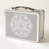 グレーの背景にエキゾチックな白の曼荼羅 メタルランチボックス (裏面)