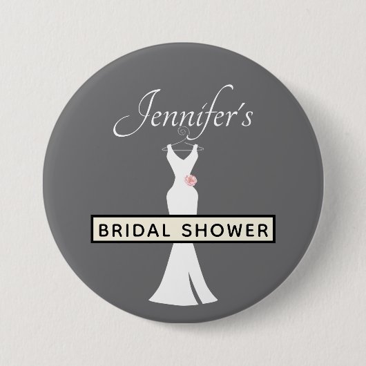 グレーの背景にエレガントな白のドレス - おしゃれなブライズシャワー 缶バッジ (正面)