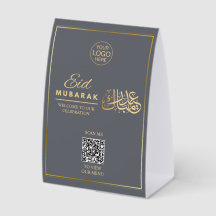 グレーの背景にゴールドのEid Mubarak QRコード テーブルサイン