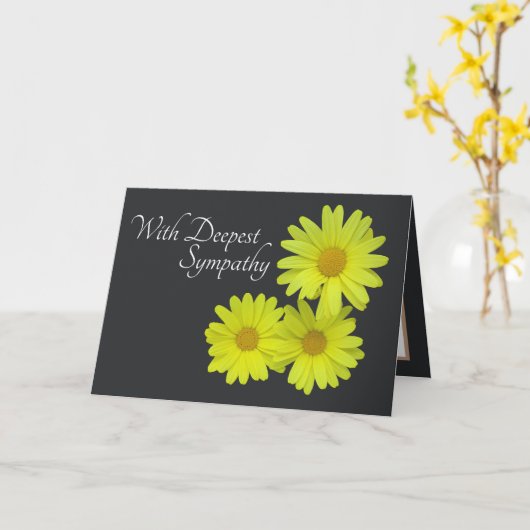 グレーの背景に対する黄色のデイジー悔やみや弔慰 カード (黄色い花)