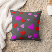 グレーの背景を持つ1000のハート クッション (ブランケット)
