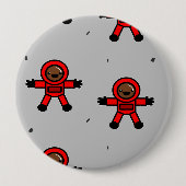グレーの赤いスーツの宇宙飛行士 缶バッジ (正面)