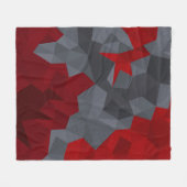 グレーの赤いランダムに配置された三角形。 フリースブランケット (正面(横))