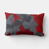 グレーの赤いランダムに配置された三角形。 ランバークッション (裏面)