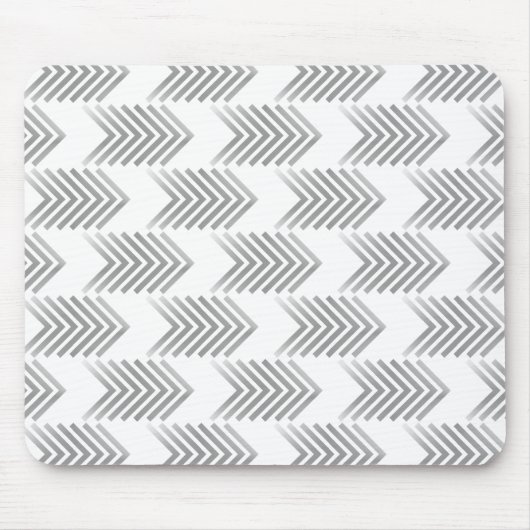 グレーの部族矢印パターン マウスパッド (正面)