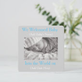 グレーの青のベイビーボーイ 誕生のお知らせ 案内状 (スタンド正面)