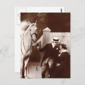 グレーの馬とロマンチックなカップル ポストカード (正面/裏面)