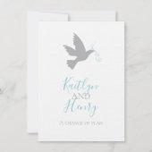 グレーの鳩 アクアブルーのリボン 結婚式計画変更 招待状 (正面)