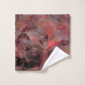 グレーの黒いグレーの背景t上の赤い色合いのパッチ バスタオルセット (ウォッシュタオル)