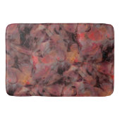 グレーの黒いグレーの背景t上の赤い色合いのパッチ バスマット (正面)