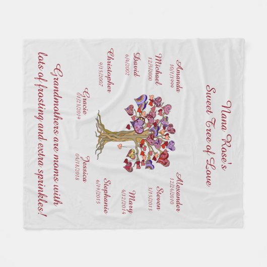 グレーの10の名前と日付に赤いハートの木のおばあちゃん フリースブランケット (正面(横))