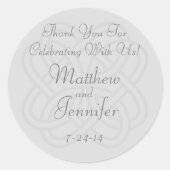 グレーアイルランドケルト結び目模様カスタムウェディングフライトラベル ラウンドシール (正面)