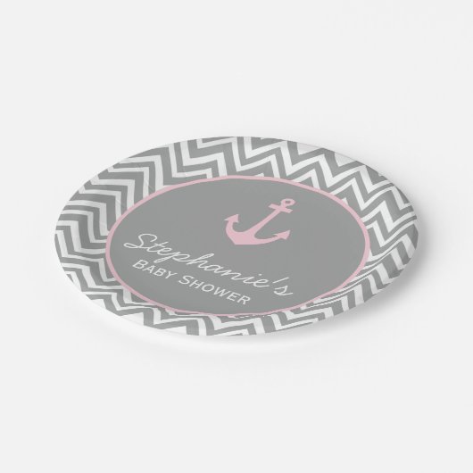 グレーアンドパステルピンクシェブロン航海のベビーシャワー ペーパープレート (アングル)