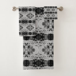 グレーアンドブラックフローラ パターン（の模様が）ある バスタオルセット