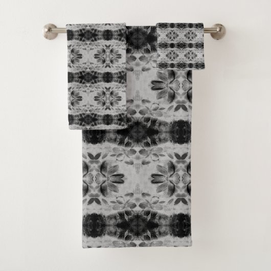 グレーアンドブラックフローラ パターン（の模様が）ある バスタオルセット (インサイチュ)