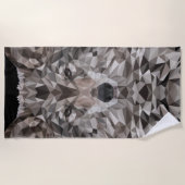 グレーウルフジオメトリックポートレート ビーチタオル (正面)