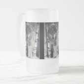 グレーウルフ&ウィンターフォレスト野生動物ギフトマグ フロストグラスビールジョッキ (正面左)